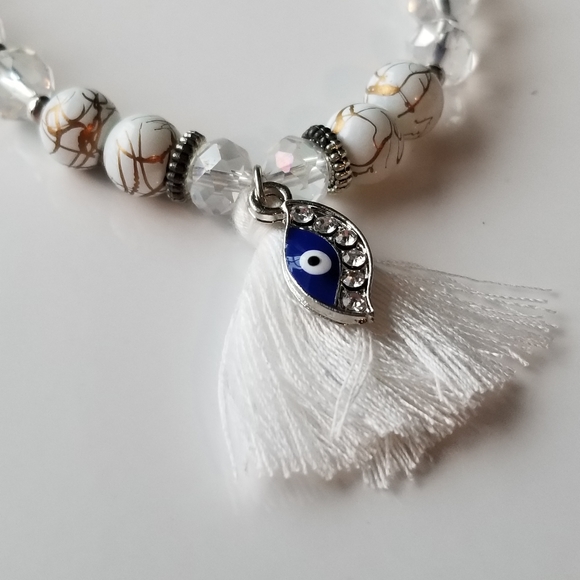 Evil Eye Protection White Hamsa Hand Bracelet with Tassel New - Picture 4 of 4